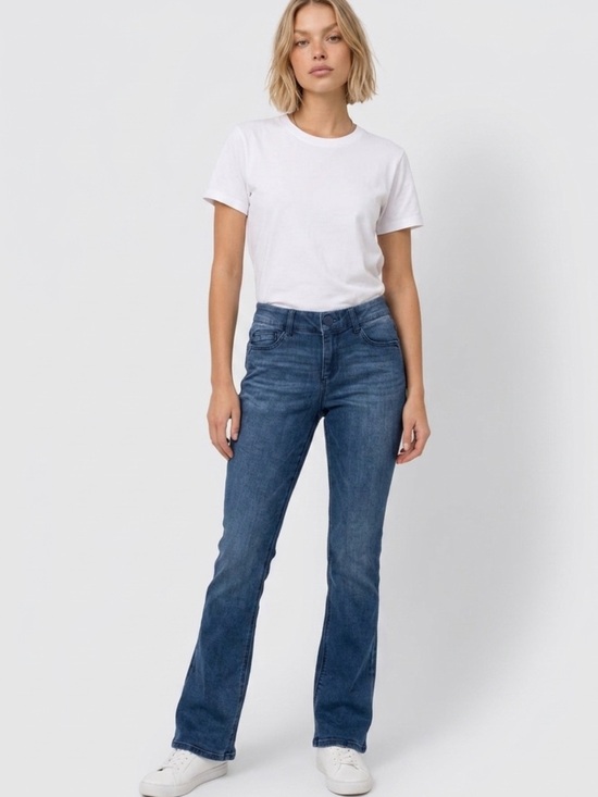Democracy Denim - Democracy "Ab" Solution Itty Bitty Bootcut Jeans Size 4